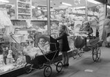 PICTURING THE PAST (Pack of 10): Childhood Memories. ML0145