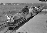 PICTURING THE PAST (Pack of 10): British Holidays. ML0147